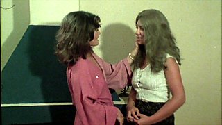 80s: Moana Pozzi in Her First Film Plays with a Cock and Cooking Cream