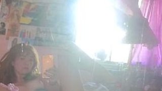 Brunette Couch Webcam Solo Fun Masturbating