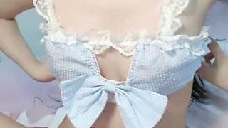 The sweet girl next door! A rare temptation to be large! White and tender breasts with hairy pink pussy, spread your legs and spread them apart, close-up of your butt, tender pussy to be developed in China Live
