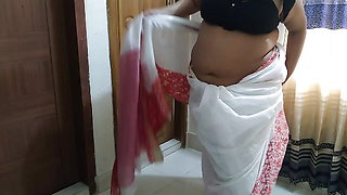 Local Desi Female School Teacher Wearing Saree Blouse When A student Entry Her Room & Give Her Softcore Fuck