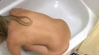 Bathtime: Amateur, Blonde  Solo Porn