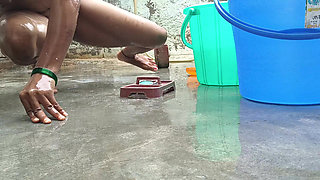 Sexy Bhabhi Nude Bath Viral Video