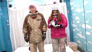 Jap teen loves to get a naughty massage after skiing