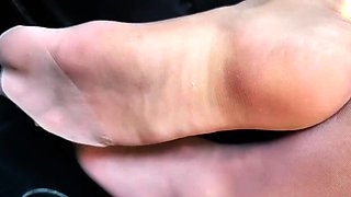 Three milfs and guy in foot fetish orgy
