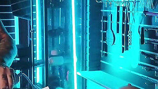 Pretty Sub Gets Electric