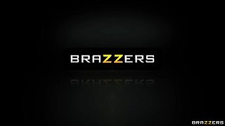 Lingerie Rubdown With Keiran Lee, Zanna Blue - Brazzers