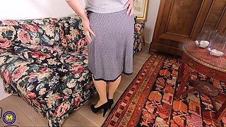 Amazing GILF Busty Tina Loves to Play with Her Perfect Natural Tits & Hairy Pussy