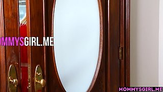 Big boobs Hispanic mommy fucks petite teenager