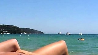 Amateur hottie fucked outdoor in public