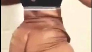 Shake That Ass Poundcake Edition