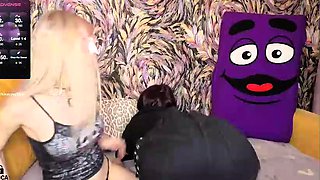 Amateur shemale tranny facialized after a blowjob