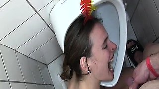 Fisting her teen twat and pissing on her face