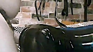 Large Strap-on Gapes Gigi in Latex Catsuit