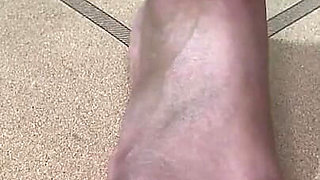 Ebony Yogi Shows off Her Feet