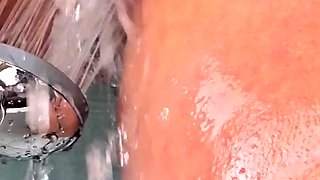 Tasha geek pregnant shaving in amateur porn shower solo