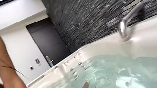 Perfectly shaped latina skilfully grinds thick white cock in hot tub