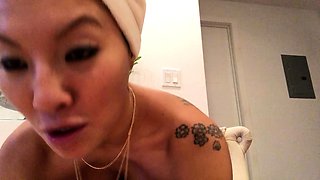 Blonde tight pussy babe solo toy fun in glamour masturbation