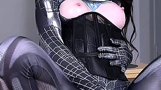This Spider-girl Goes All in: Oil, Heels, Deep Rides, Squirt!