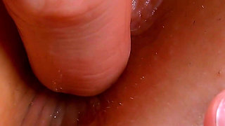 Addie Juniper - Anal Insertion 4K