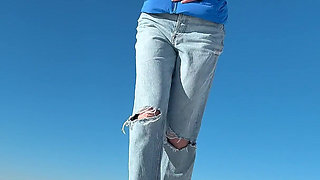 Walking on the Beach Calls for a Quick Orgasm!