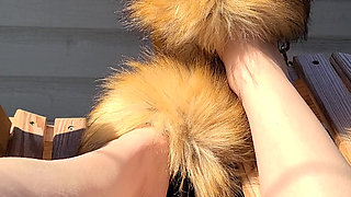 Spring Feet Furry Slides
