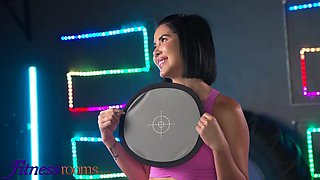 Fitness guest rooms Lady Dee vagina ate in the fitness hot porno dark haired gym babe rides Big Cock