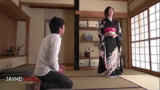 Kinky Asian Kimono Babe Gives Sultry Blowjob in Seductive Video