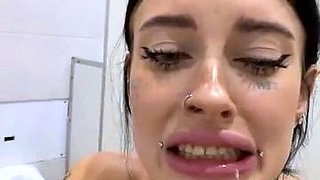Melissa_crazy russian toilet camwhore