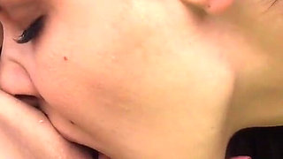 Juggy brunette whore can sunbathes by the pool and lick girlfriend's wet holes