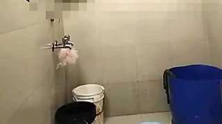 Desi Stepmom Viral Bath Video.hindi