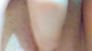 Horny Pinay Babe Fingering her virgin Pussy