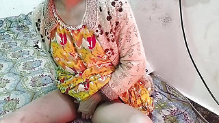Teen age college girl ko paise dekar jabar dasti pela