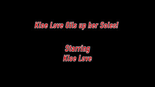 Kloe Love Oils up Her Soles!