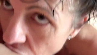 Stepmom Licks My Cunt
