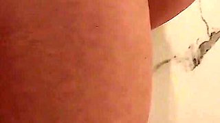 Shower dildo fuck Mama_Foxx94
