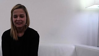 Aneta, Casting