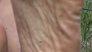 Hera Harding Shows Wrinkled Feet After Swimming Naked