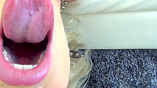 MILF porn in POV with the british Chessie Kay