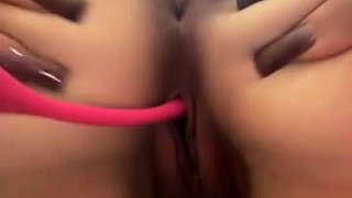 Shy_priincess masturbates in public toilet