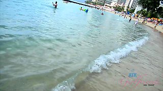 Sexdate amateurs at the public beach 1