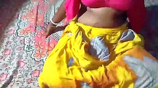 Desi Sex Video Bhabhi Beautiful Bhabhi Ko Devar Ne Pase Deka Ki Khub Raat Chudai