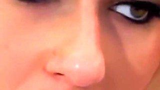 Cindy Crawdford: the Orgasm Between the Lips