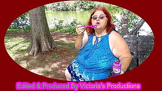 Spring Time I Love to Blow Bubbles in the Park for You!