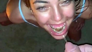 Beautiful piss drinker