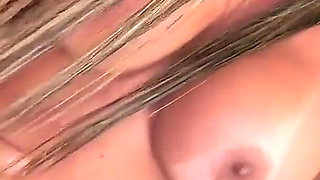 Mature Colombian Blonde with Big Ass Seduces You in the Pool - Povlatingirl