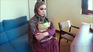 Arab Refugee Applying For Job Sucks For Food Money