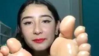 Latina teased her feet on live: Amateur, Babe  Solo Porn