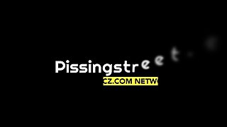 These girls are not afraid of anything!