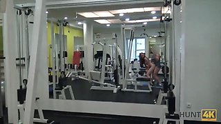 Hunt4k. la coppia si stava allenando in palestra quando apparve un ricco cacciatore