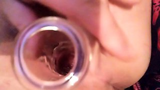 Amateur Close Up Squirting Masturbation